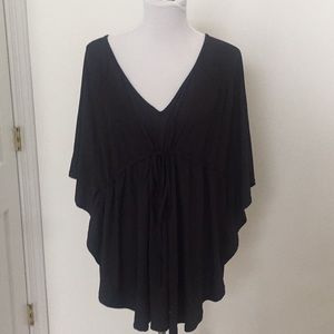 Black short sleeve tunic